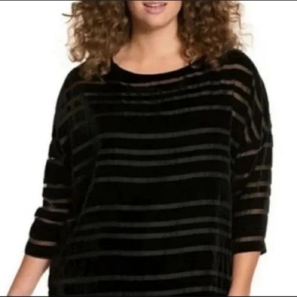 Lane Bryant stripe below velvet blouse - Picture 1 of 3